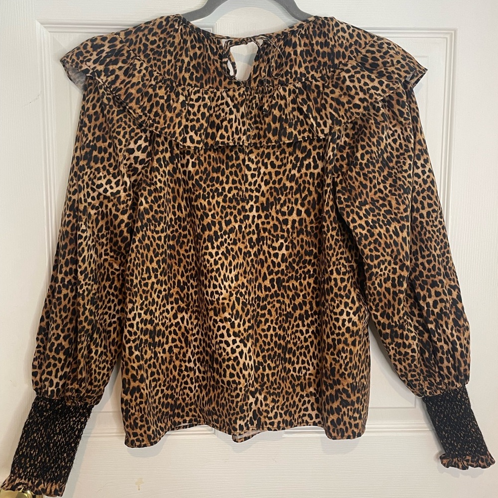 TOPSHOP - LEOPARD PRINT RUFFLE YOKE BLOUSE - Picture 6 of 7